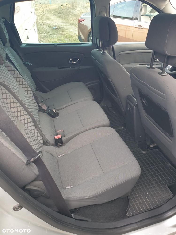 Renault Scenic 1.6 dCi Energy Privilege S&S - 20