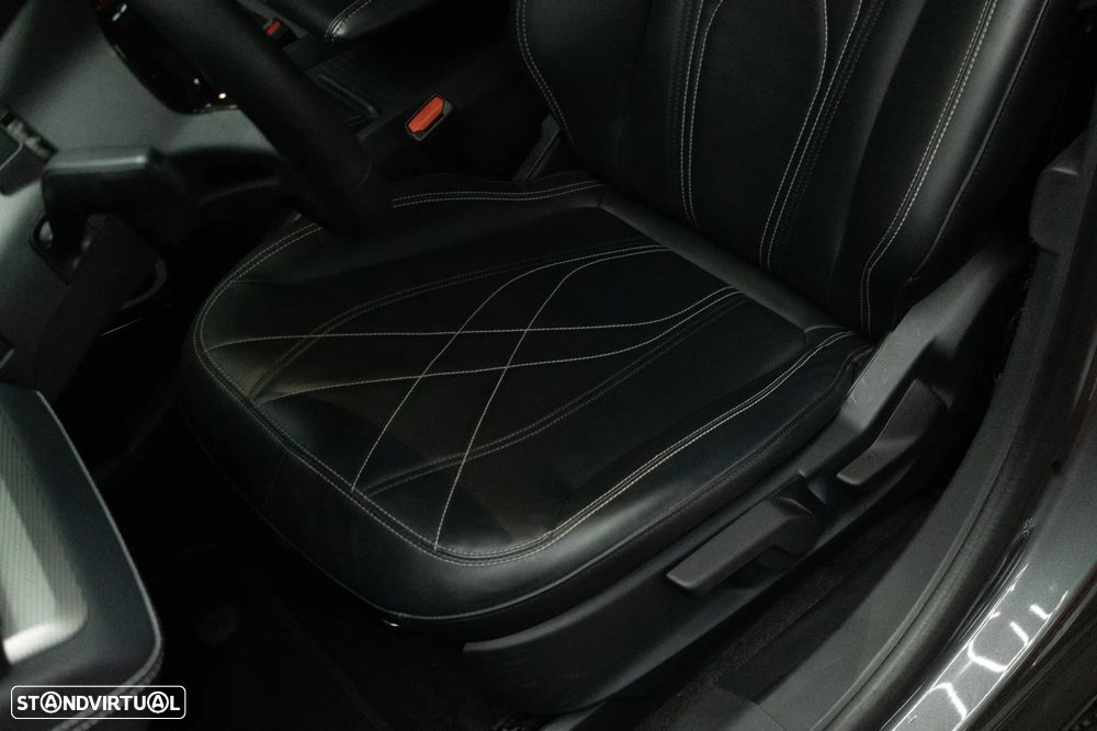 Ford Mustang Mach-E Standard - 24