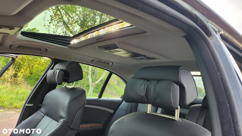 BMW Seria 7 740d - 26