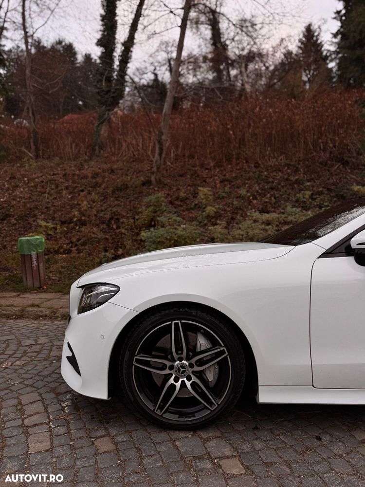 Mercedes-Benz E - 32