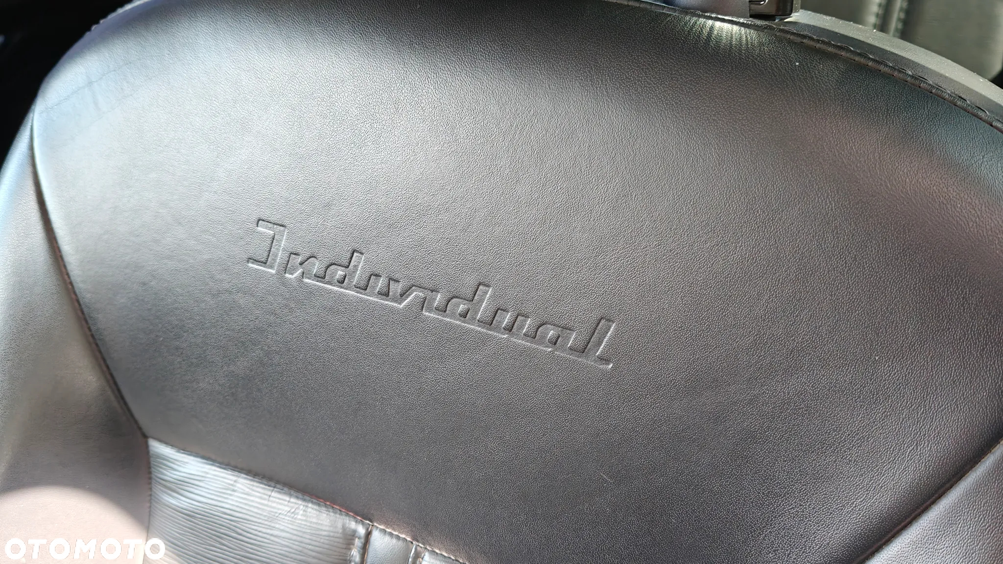 Ford S-Max 2.0 TDCi DPF Titanium X - 24