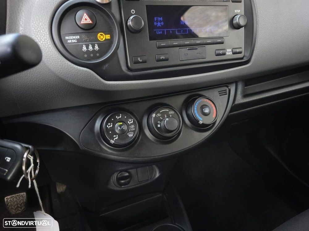 Toyota Yaris 1.0 VVT-i Comfort +PS Style+P.Techno - 22