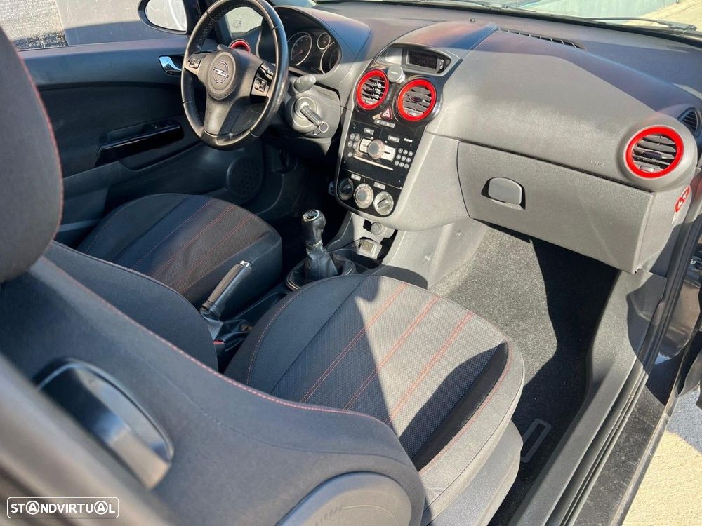 Opel Corsa 1.2 Black Edition - 10
