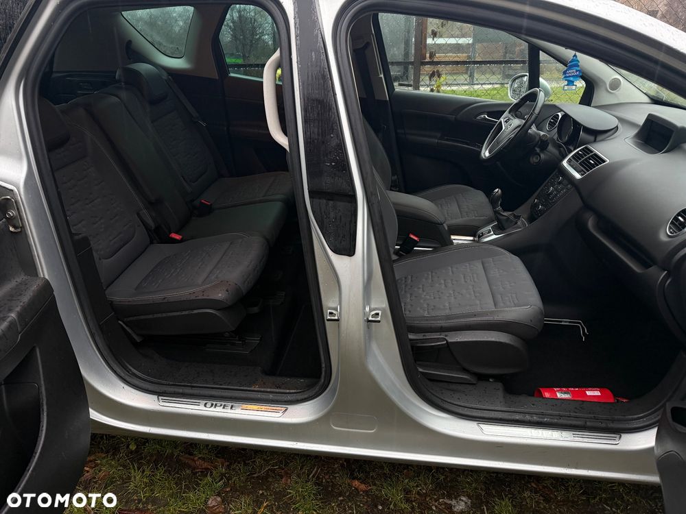 Opel Meriva - 26