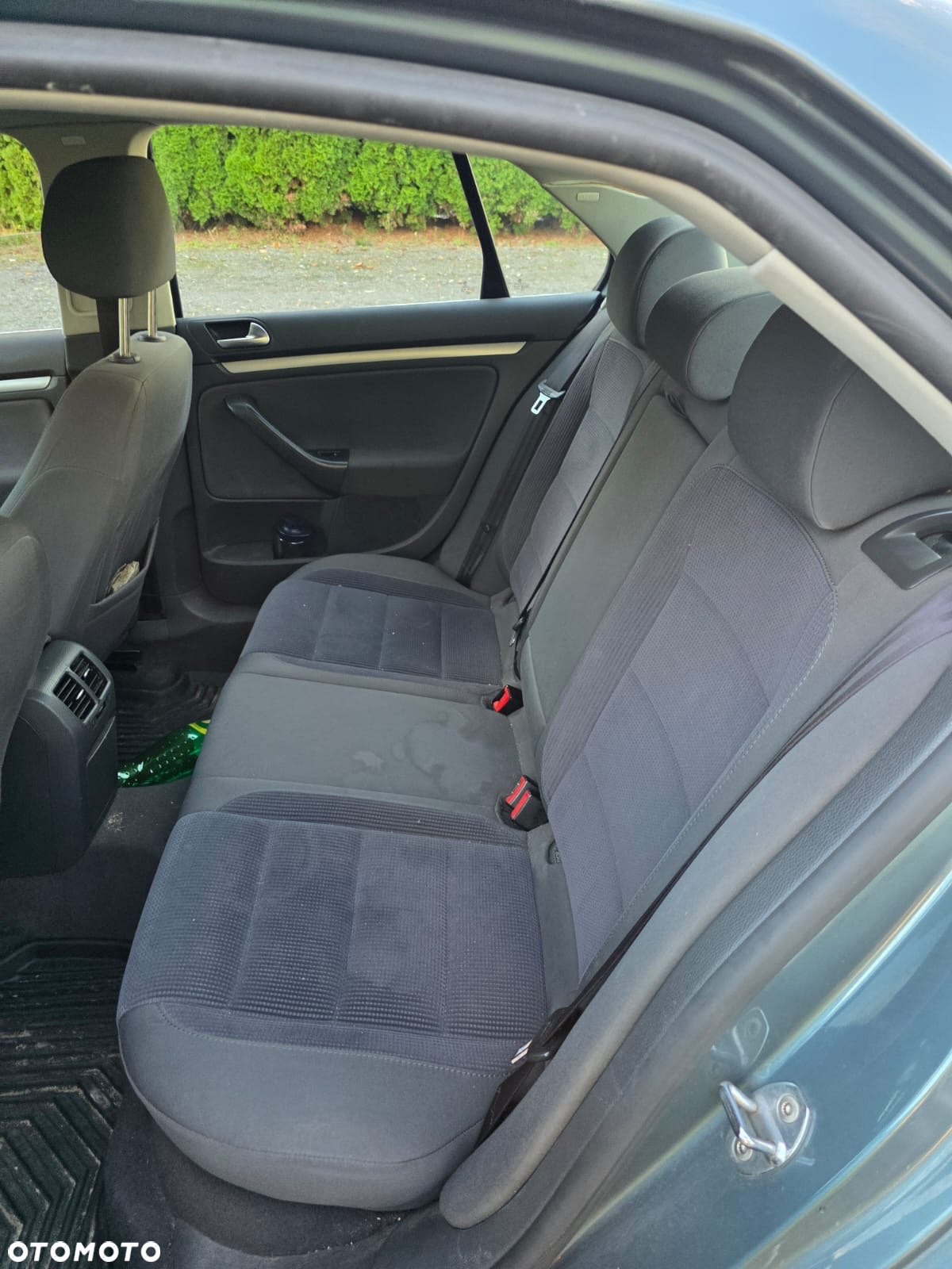 Volkswagen Jetta - 4