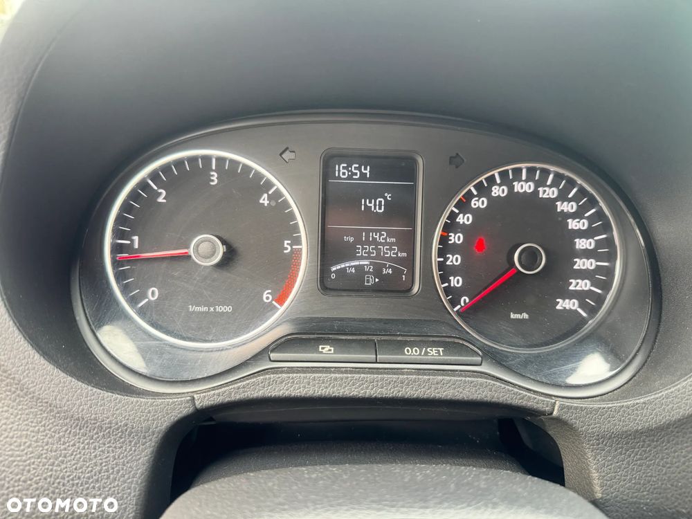 Volkswagen Polo 1.6 TDI Black/Silver Edition - 11