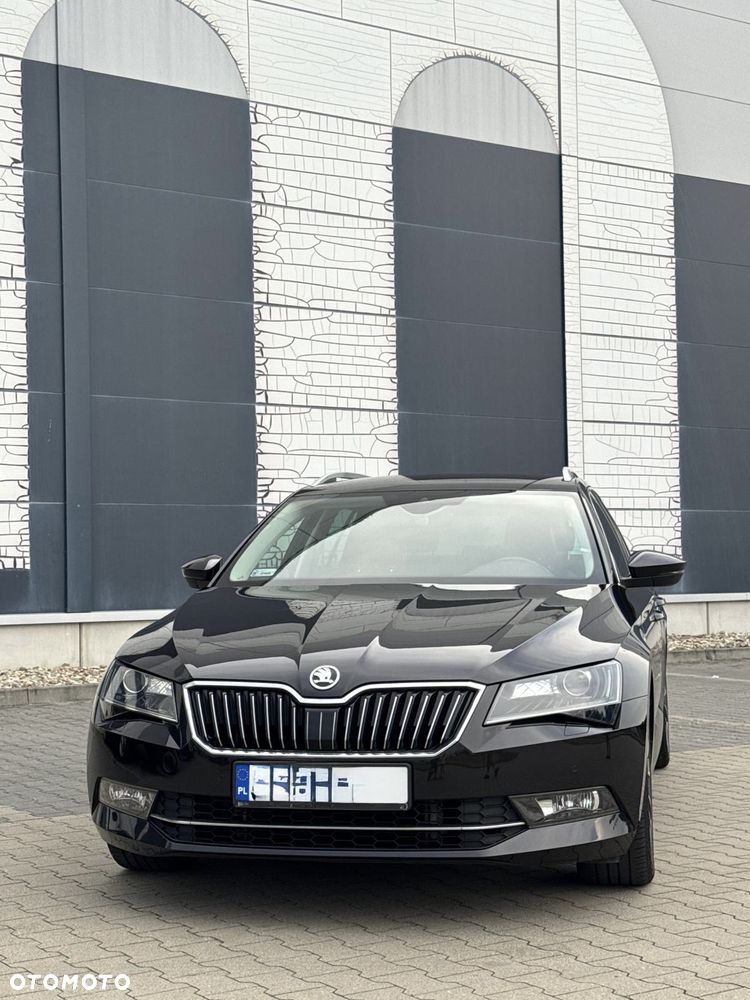 Skoda Superb 2.0 TDI L&K DSG - 1
