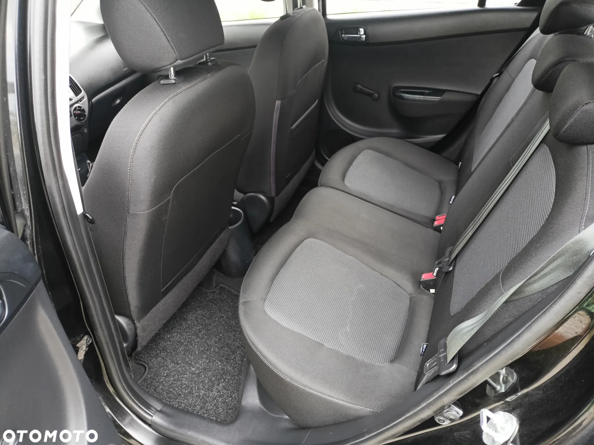 Hyundai i20 - 16