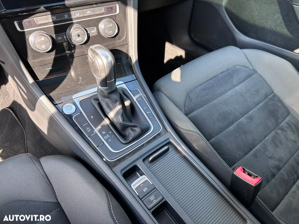 Volkswagen Golf 1.5 TSI ACT (BlueMotion Technology) DSG Highline - 24