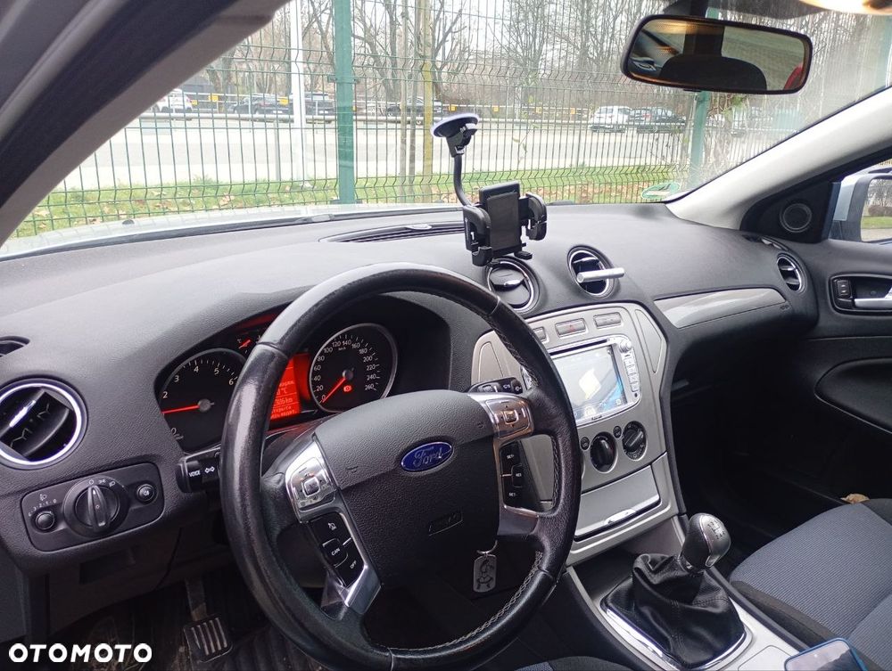 Ford Mondeo 1.6 Ambiente - 8