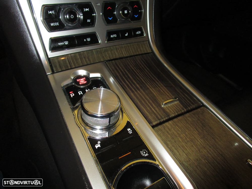 Jaguar XF Sportbrake 2.2 D R-Sport - 53