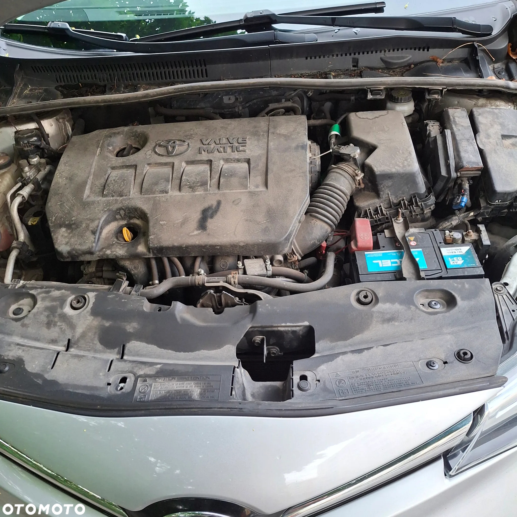 Toyota Avensis 1.8 Premium - 28