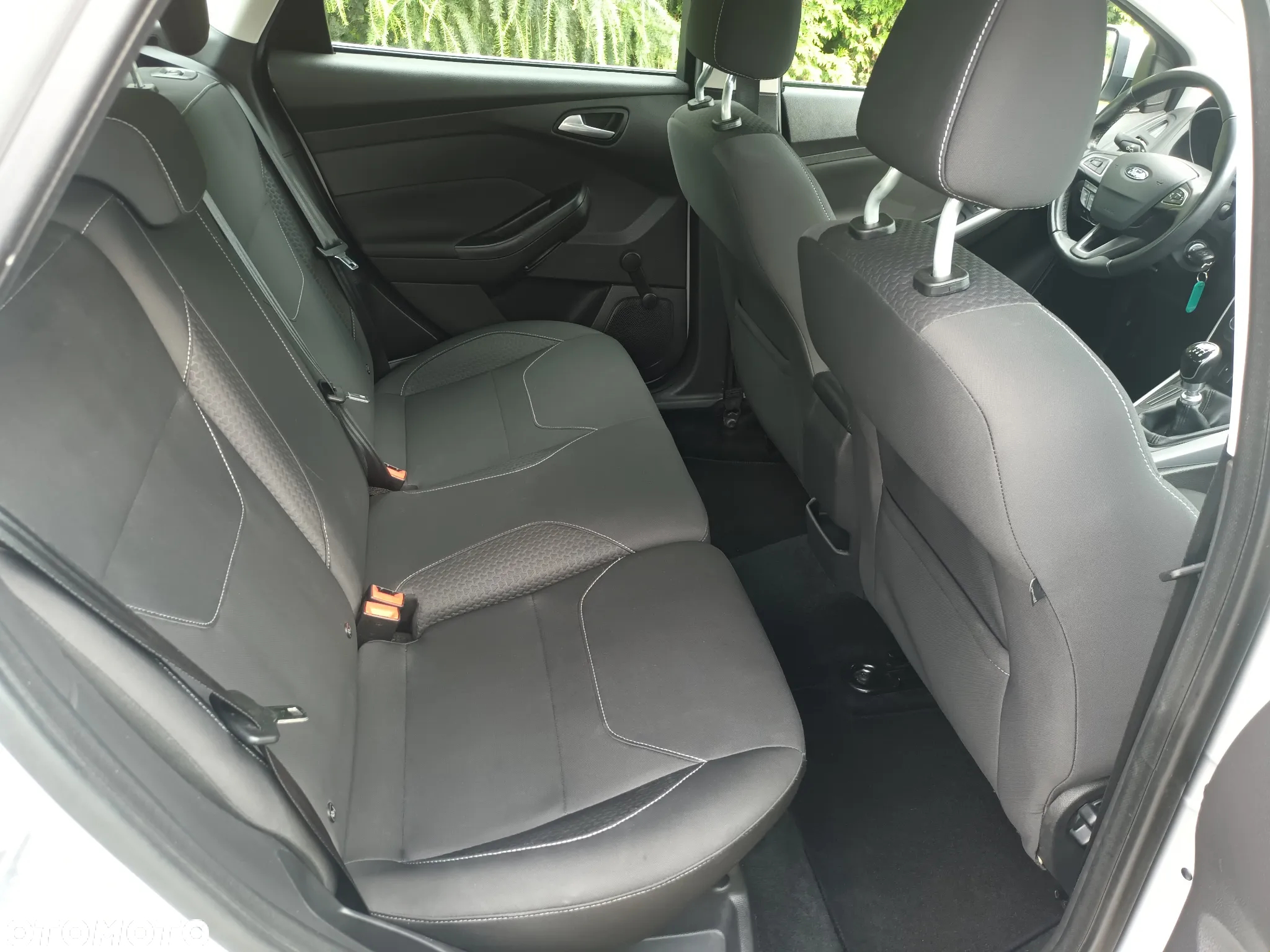 Ford Focus 1.5 TDCi Gold X - 13