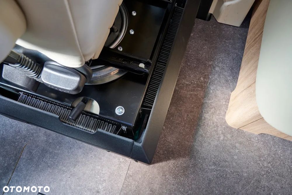 Eura Mobil Xtura 686 EF - 17