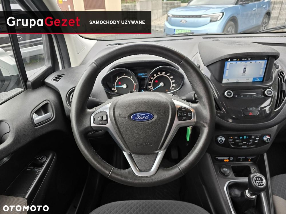 Ford Tourneo Courier - 13