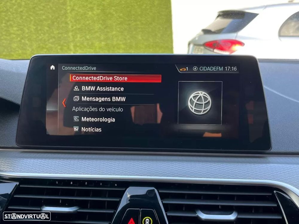 BMW 530 e iPerformance Pack M - 21