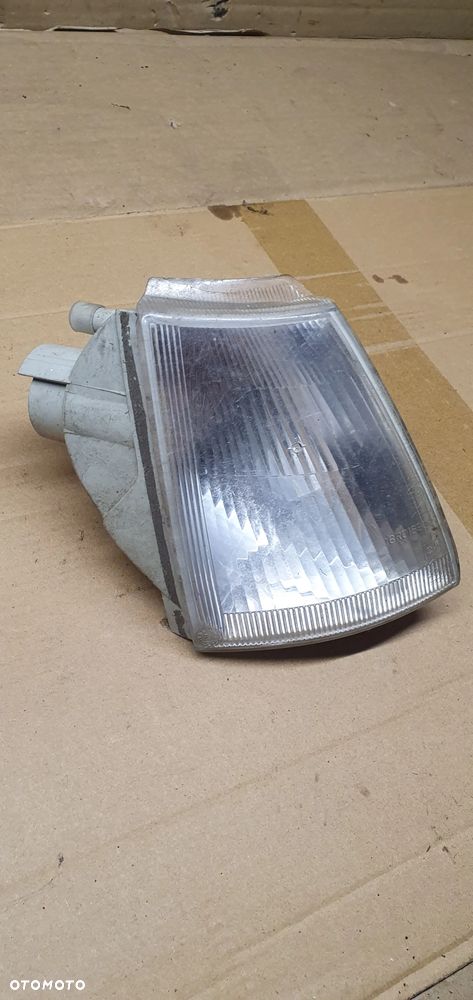 Kierunkowskaz kierunek prawy przód Renault Clio I 7700799758 - 2