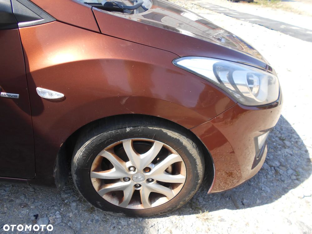 HYUNDAI I30 II LIFT HATCHBACK HATCHBACK 1.4 CRDI 2013R KOD LAKIERU U8N SILNIK SKRZYNIA BIEGOW MANUALNA 6 BIEGOWA MASKA LAMPA LUSTERKO ZDERZAK PAS PRZEDNI BLOTNIK ZAWIESZENIE CZESCI - 11