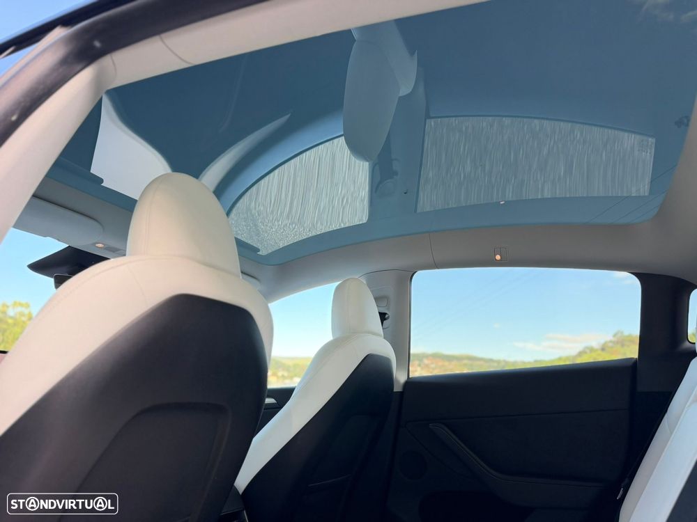 Tesla Model Y Long Range Tração Traseira - 44