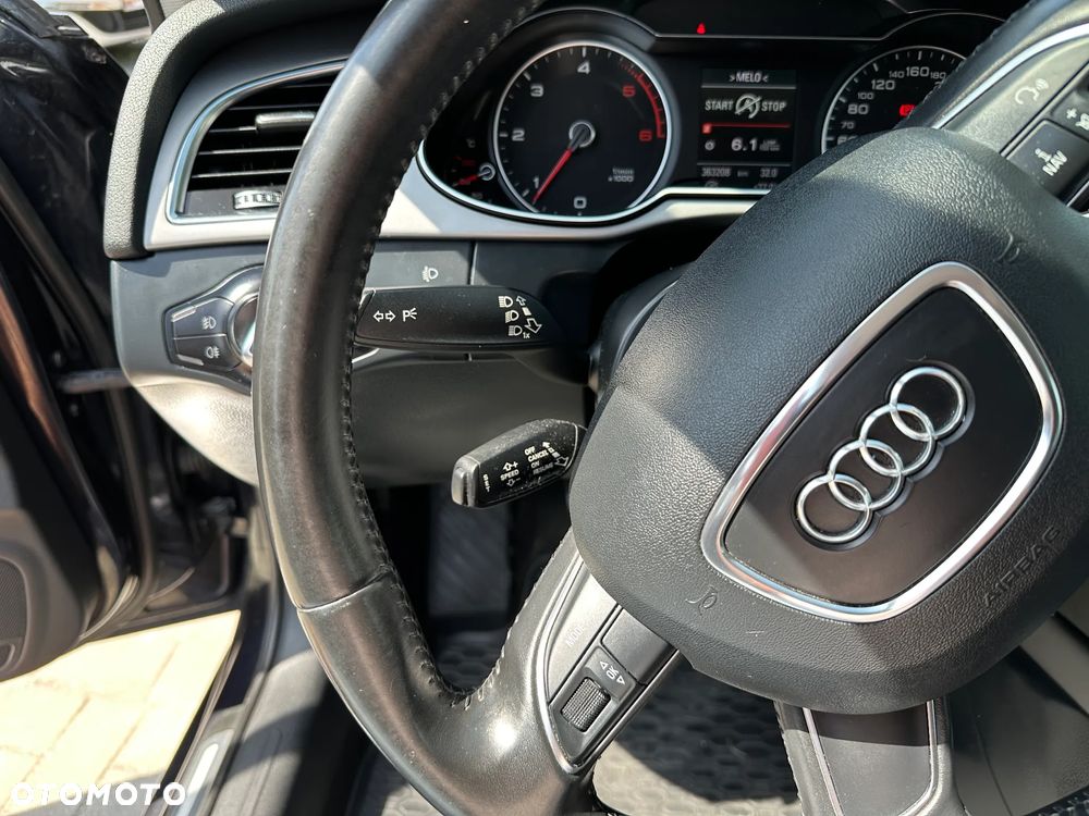 Audi A4 Limousine - 10