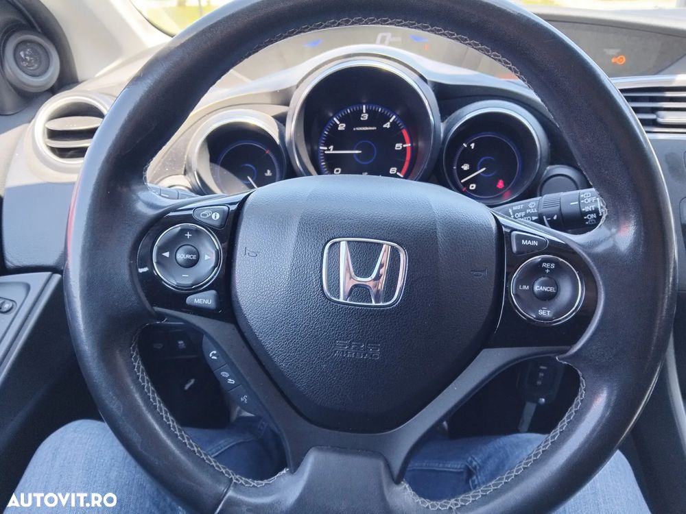 Honda Civic 1.6 i-DTEC Style Edition - 6