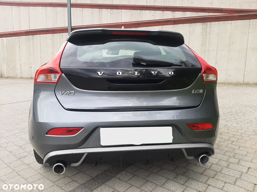Volvo V40 D3 Geartronic RDesign - 10