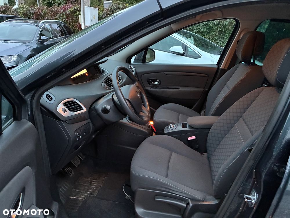 Renault Scenic 1.6 16V 110 Authentique - 8
