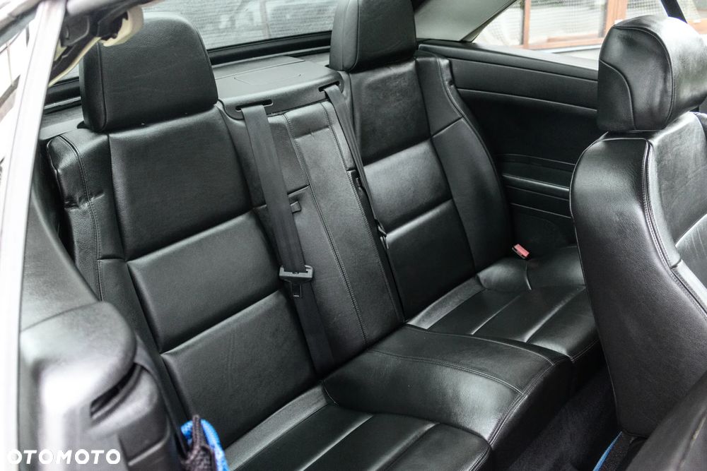 Peugeot 307 CC 1.6 Intense - 29