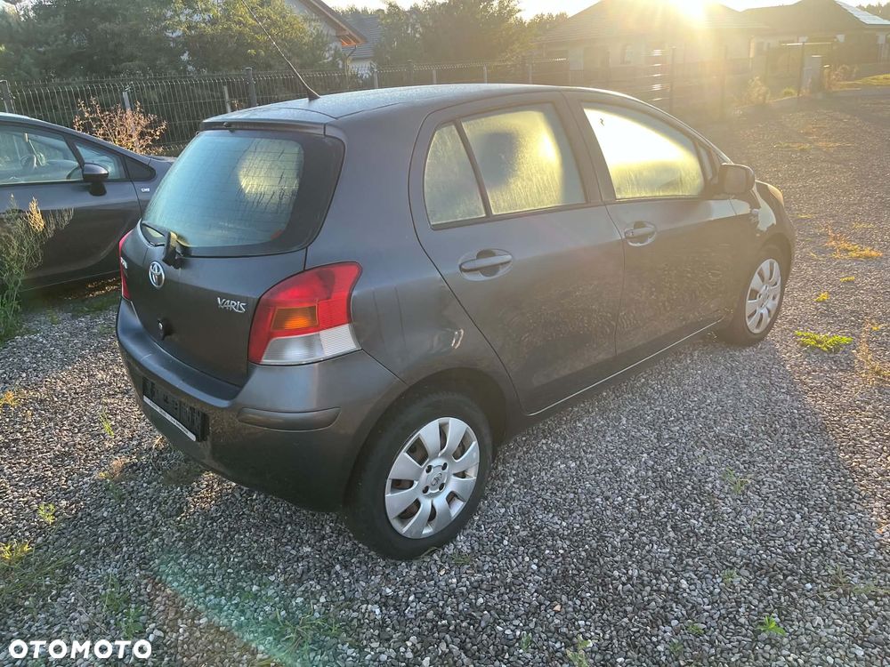 Toyota Yaris 1.0 VVT-i Cool - 7
