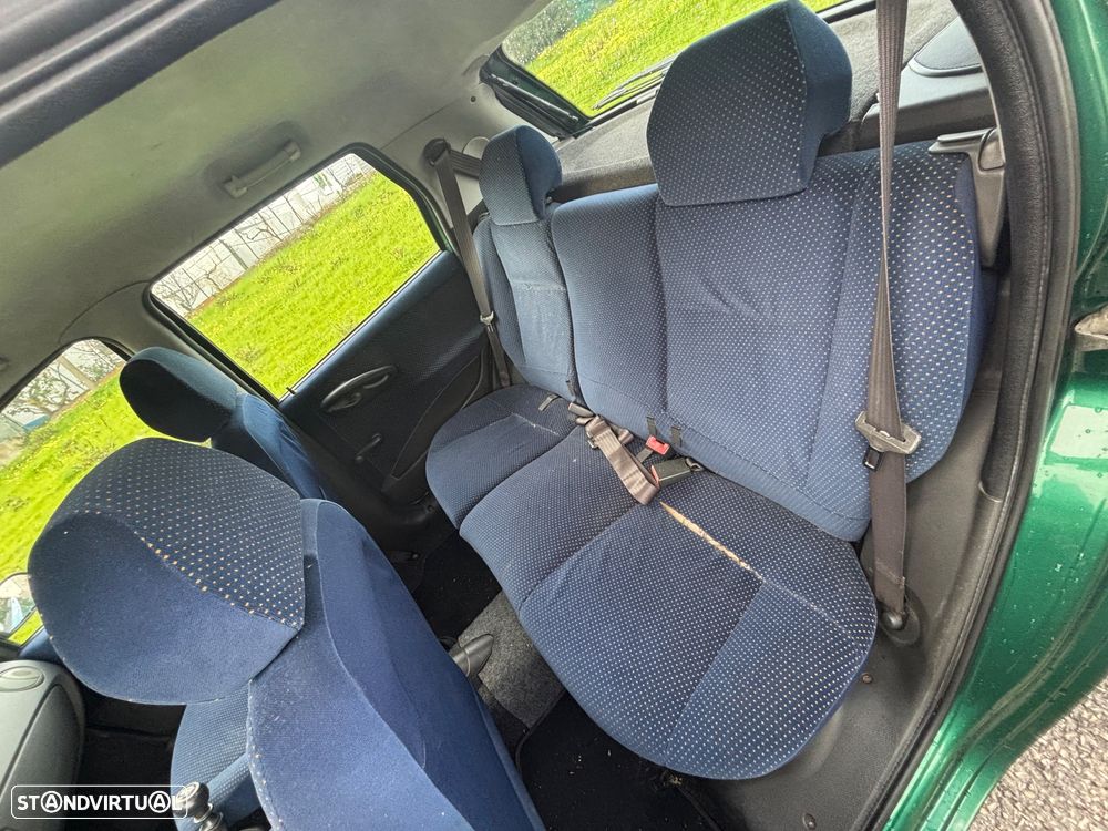 Fiat Punto 1.2 16V 80 Emotion - 12