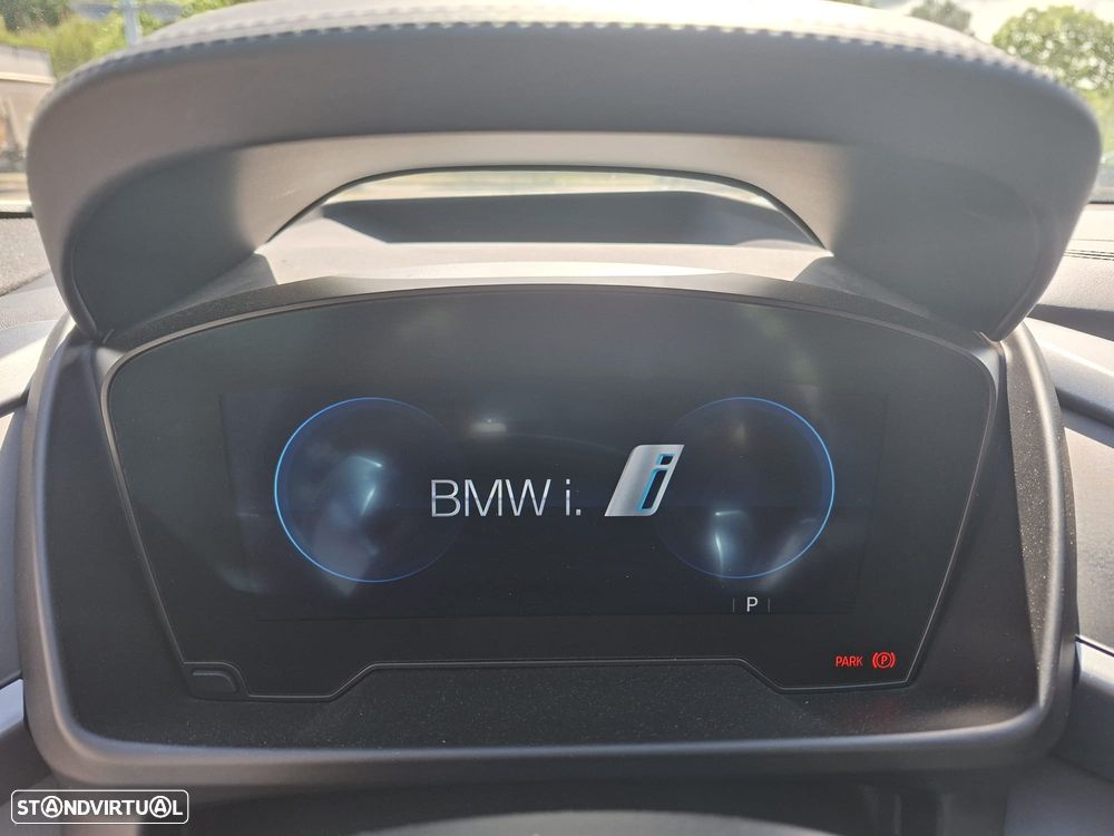 BMW i8 Pure Impulse - 15