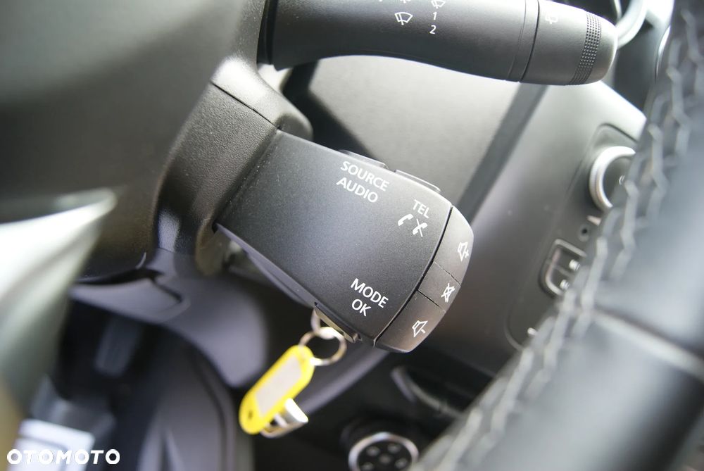 Dacia Duster 1.6 SCe Laureate S&S - 32