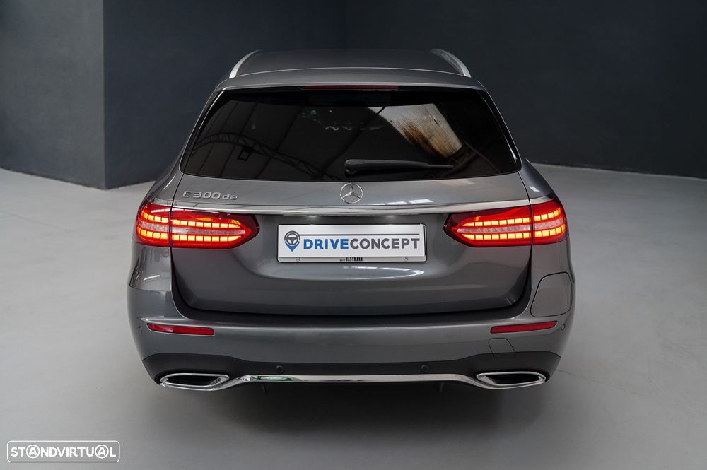 Mercedes-Benz E 300 de AMG Line - 17