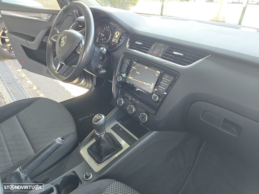 Skoda Octavia Break 1.6 TDI (Green tec) Active - 31