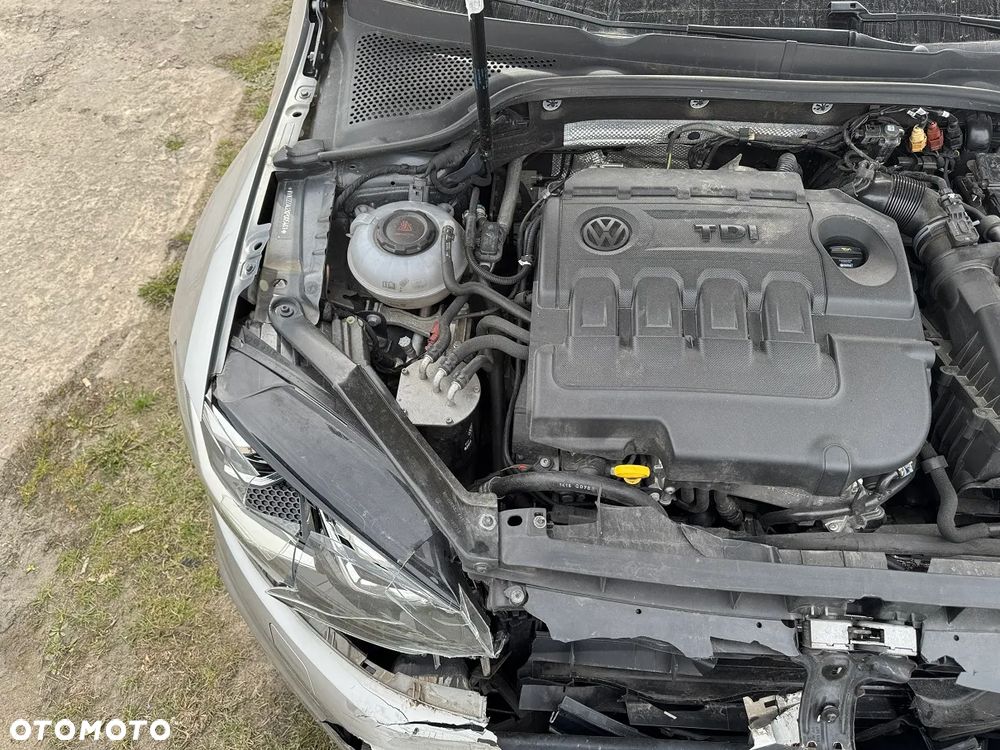 Volkswagen Golf 1.6 TDI BMT Highline - 13