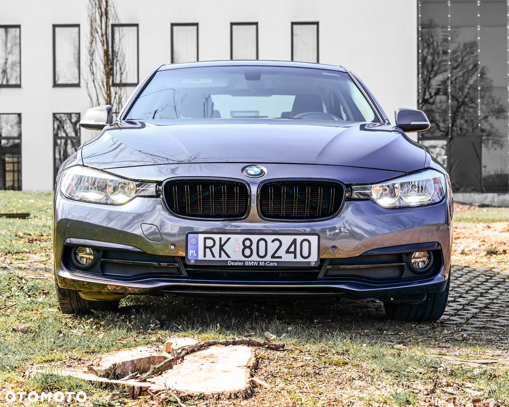 BMW Seria 3 320i xDrive Edition Luxury Line Purity - 2