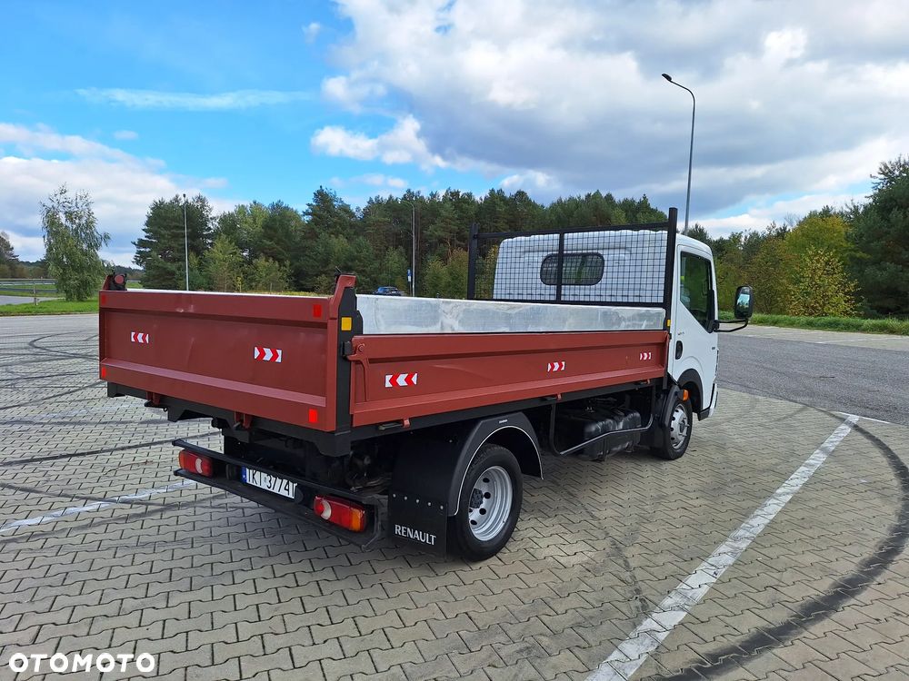 Renault MAXITY - 7
