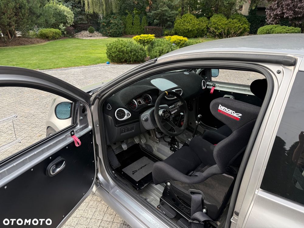 Renault Clio - 11