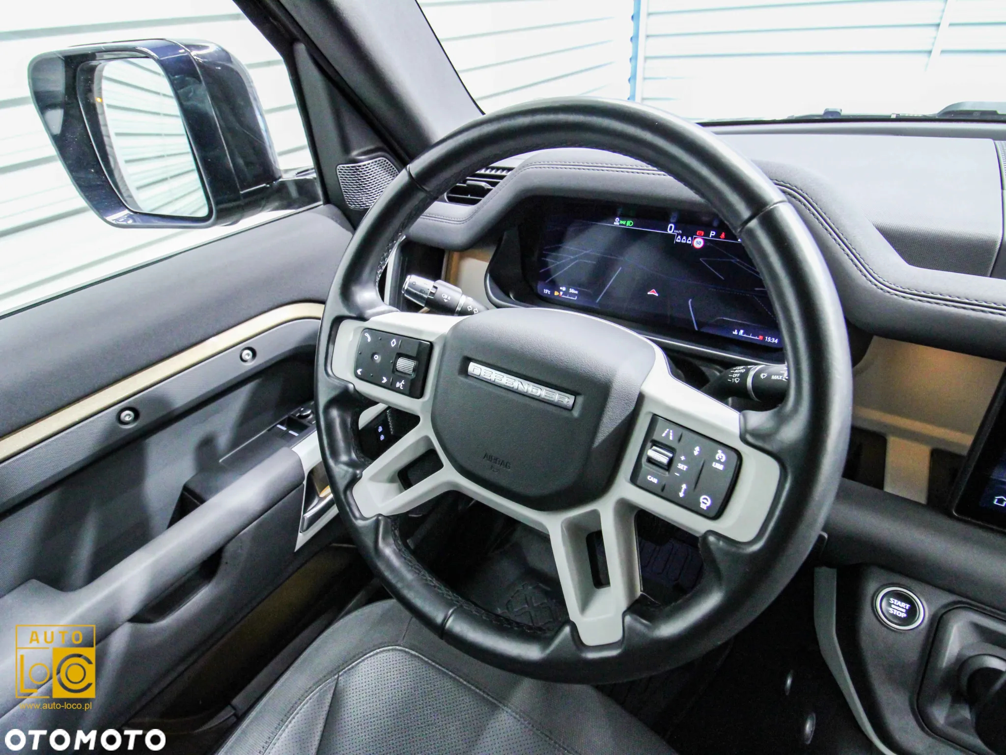 Land Rover Defender 90 D250 HSE - 33