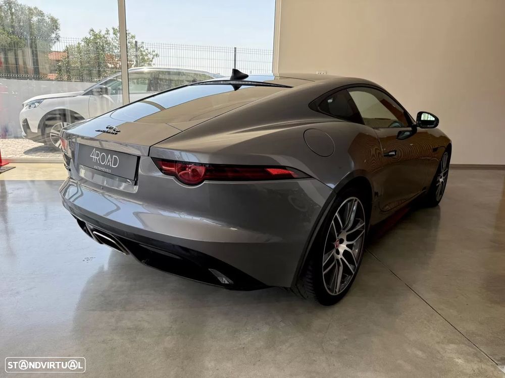 Jaguar F-Type 2.0 i4 R-Dynamic Black - 21