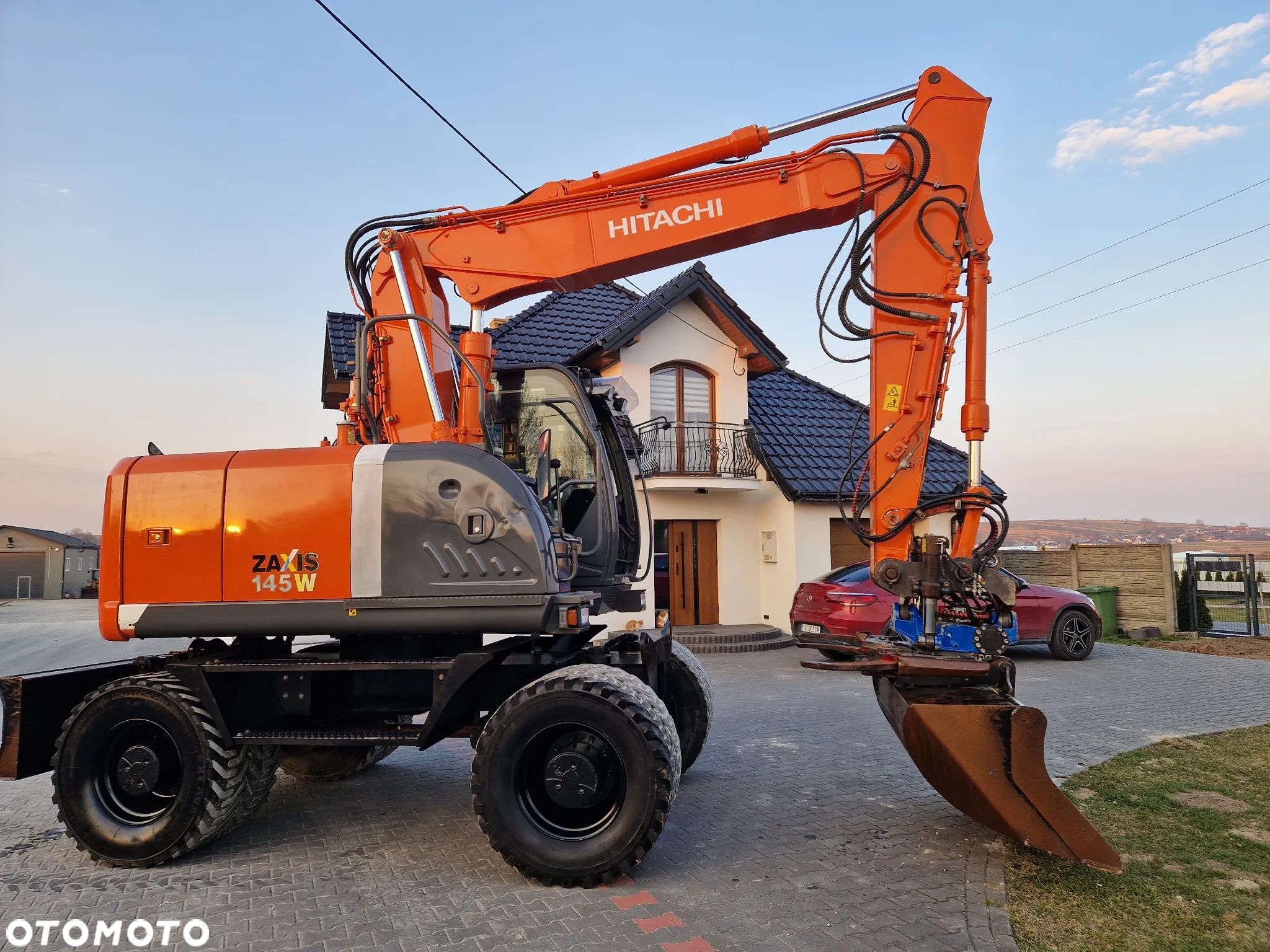 Hitachi ZX145 - 1