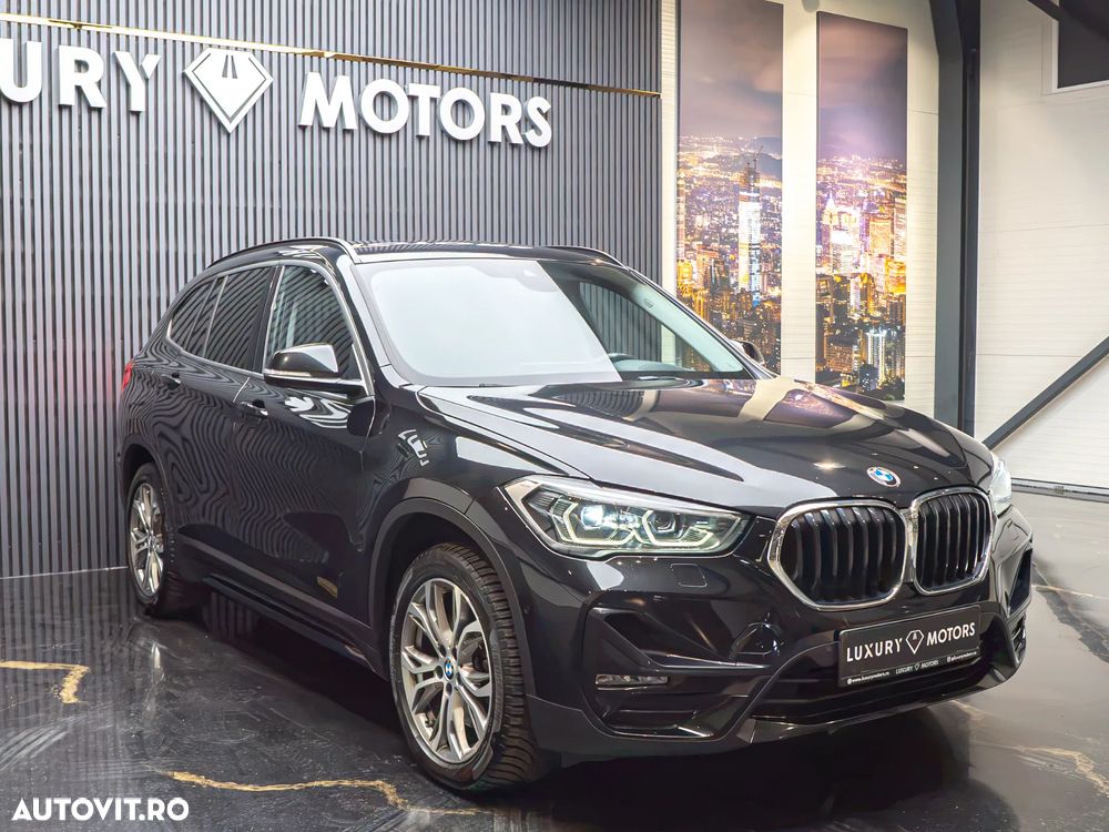 BMW X1 xDrive20d Aut. Sport Line - 4