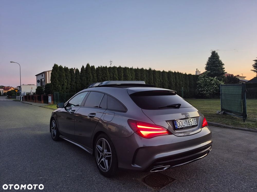 Mercedes-Benz CLA 200 7G-DCT AMG Line - 10