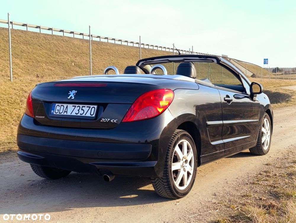 Peugeot 207 CC - 1