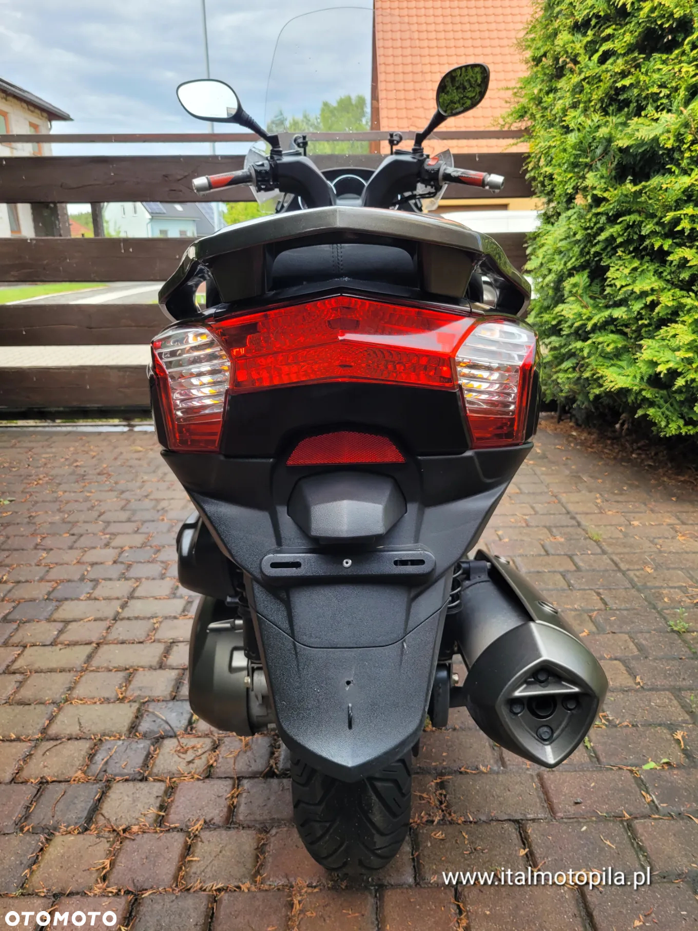Kymco Downtown - 11
