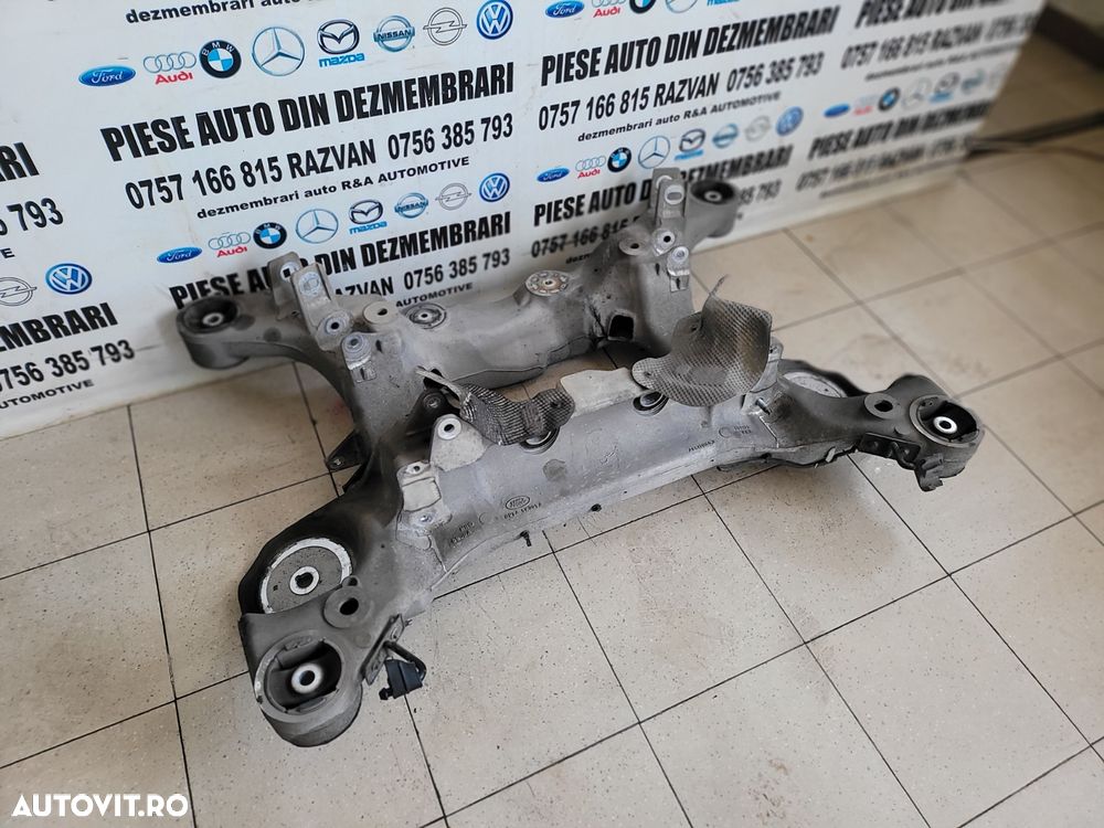 Punte Spate Land Rover Range Rover Sport L494 Vogue Discovery 5 Fara Accident 22.000 Km Ca Si Noua 3.0 Diesel SDV6 306DT An 2014-2015-2016-2017-2018 Dezmembrez Range Rover Sport L494 An 2014-2018 Volan Stanga 3.0 Diesel 306DT - 3