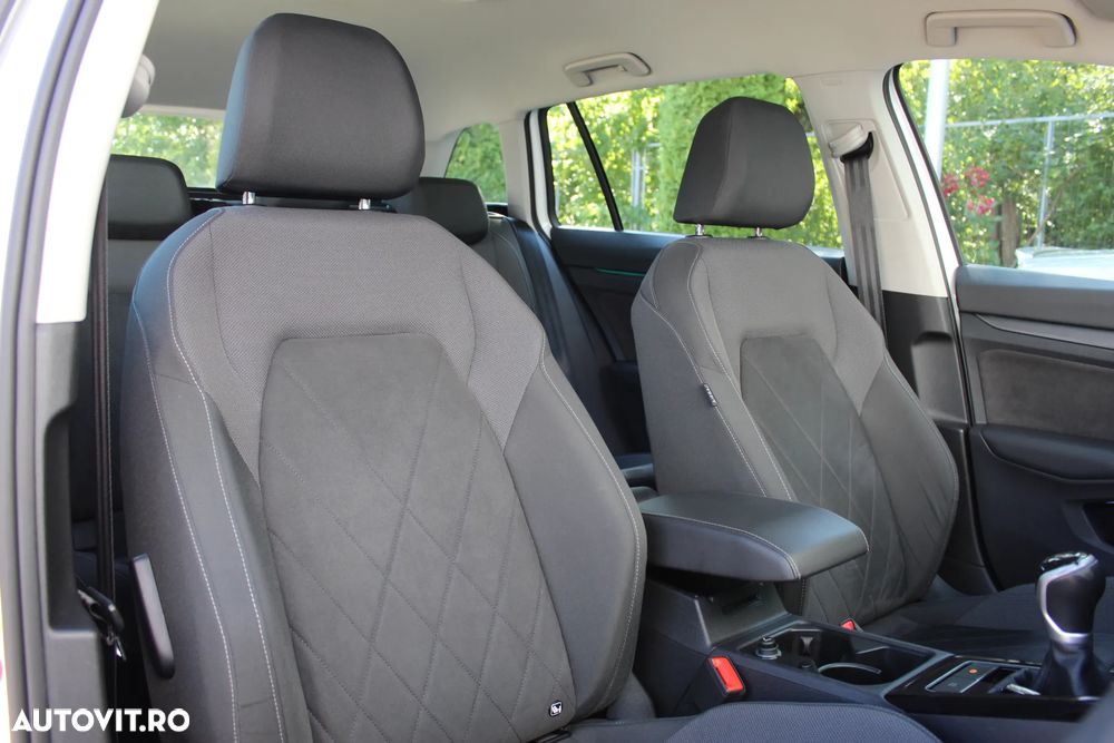 Volkswagen Golf 2.0 TDI Style - 28