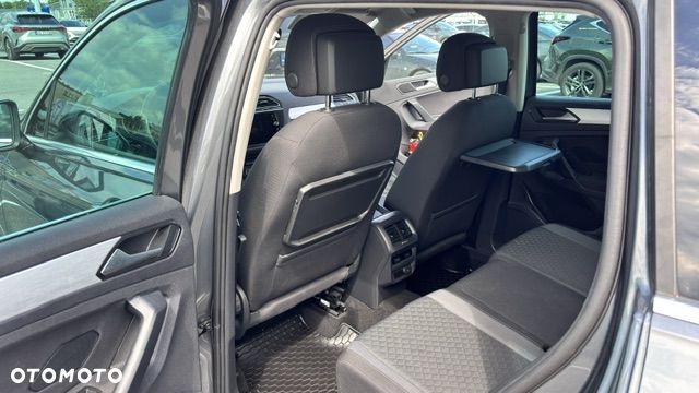 Volkswagen Tiguan - 9
