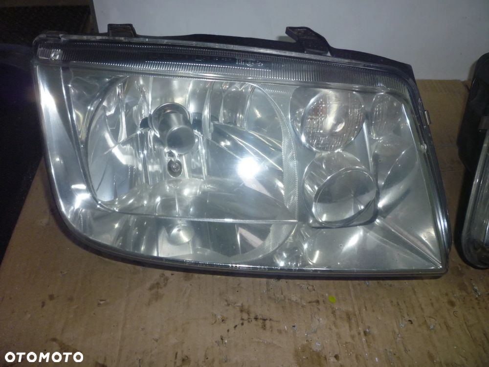 Lampa lewa prawa VW Bora Hella Europa - 2