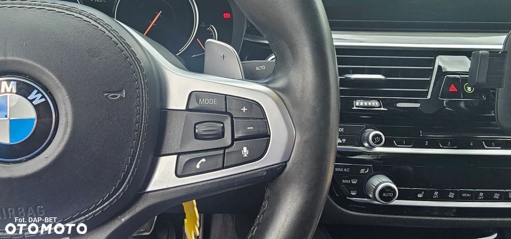 BMW Seria 5 530i xDrive M Sport sport - 22